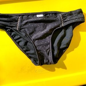 2S24.  Seafolly bikini bottoms (women’s)